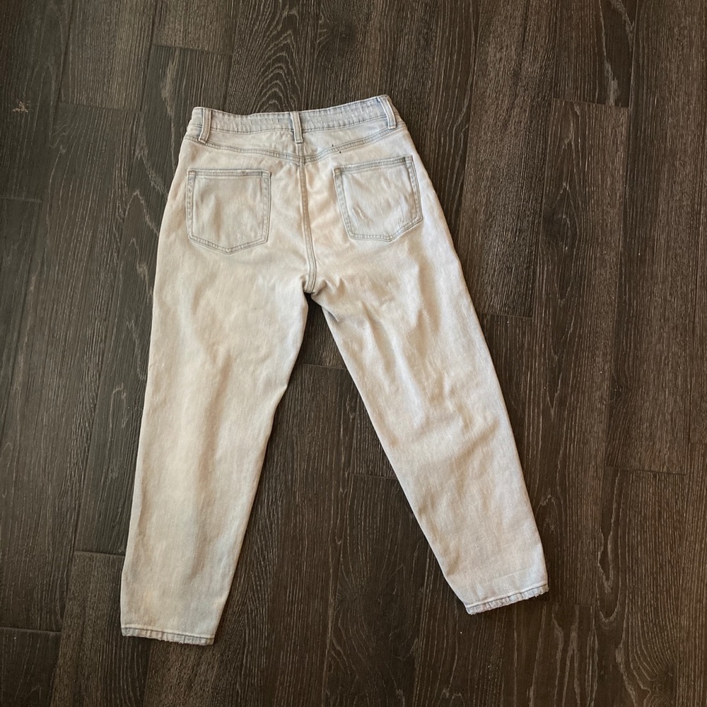 High Rise Mom Jeans - Picture 4 of 7